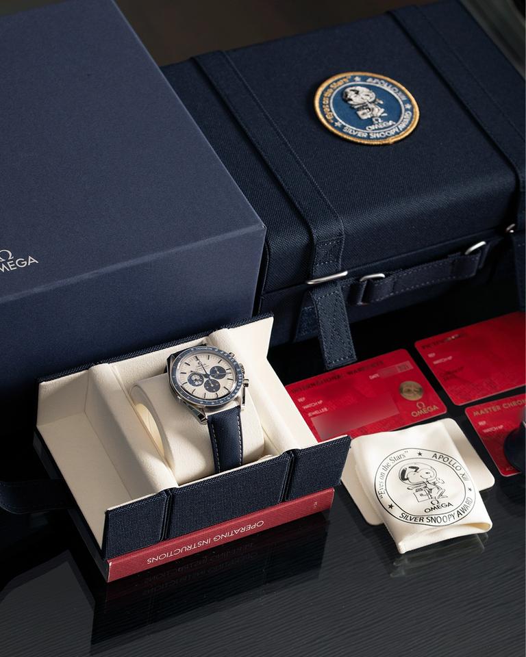 Omega Speedmaster 'Silver Snoopy Award' 50th Anniversary 2023 NEW