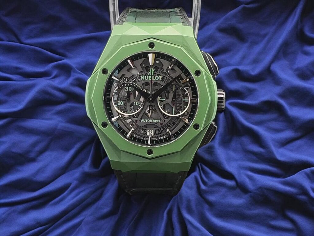 Hublot Classic Fusion Aerofusion CHRONOGRAPH ORLINSKI GREEN CERAMIC 45MM LIMITED EDITION - 99/100 Ref. 525.GX.0179.LR.ORL19
