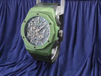 Hublot Classic Fusion Aerofusion CHRONOGRAPH ORLINSKI GREEN CERAMIC 45MM LIMITED EDITION - 99/100 Ref. 525.GX.0179.LR.ORL19 - view 2