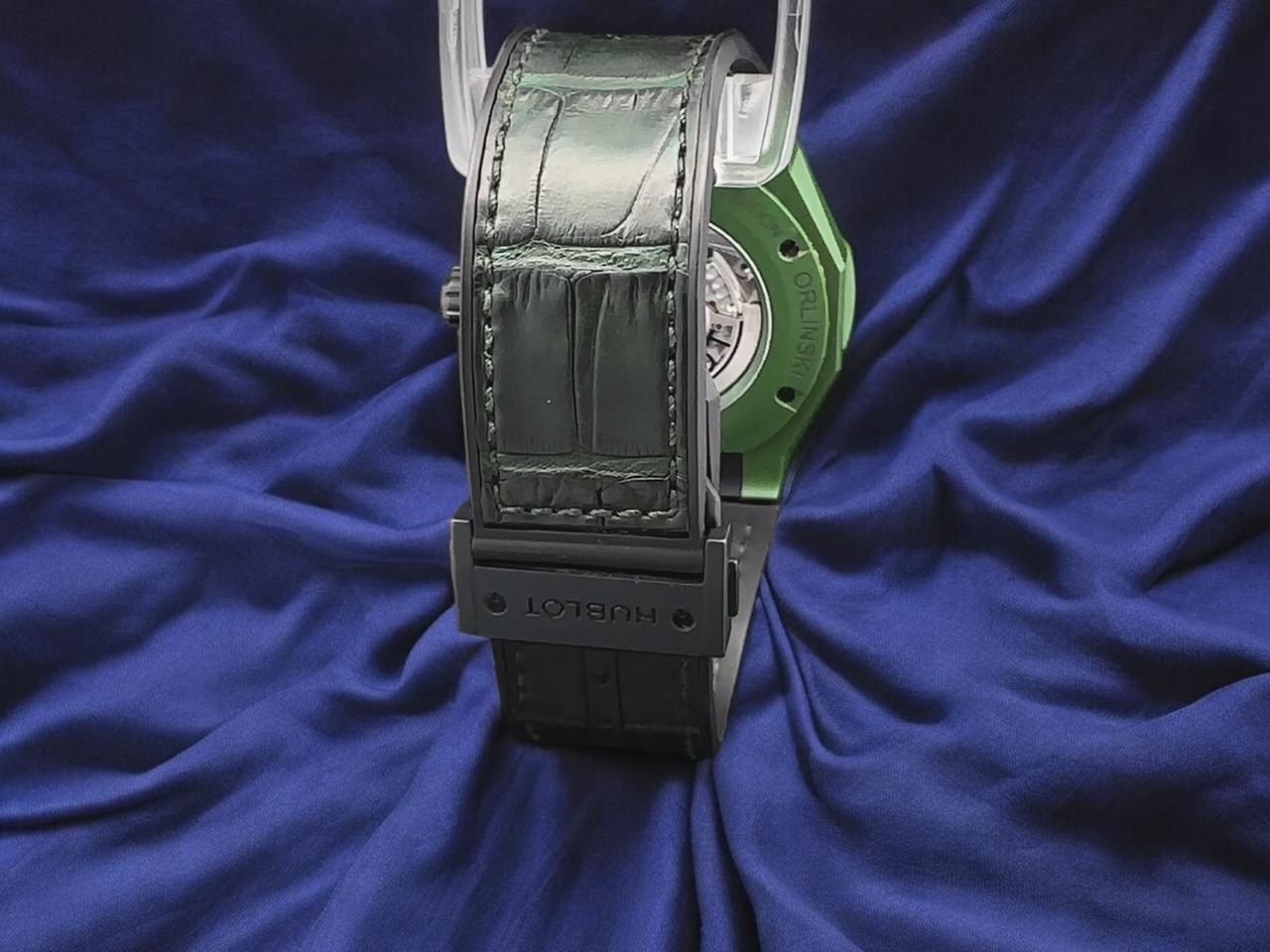 Hublot Classic Fusion Aerofusion CHRONOGRAPH ORLINSKI GREEN CERAMIC 45MM LIMITED EDITION - 99/100 Ref. 525.GX.0179.LR.ORL19 - view 9