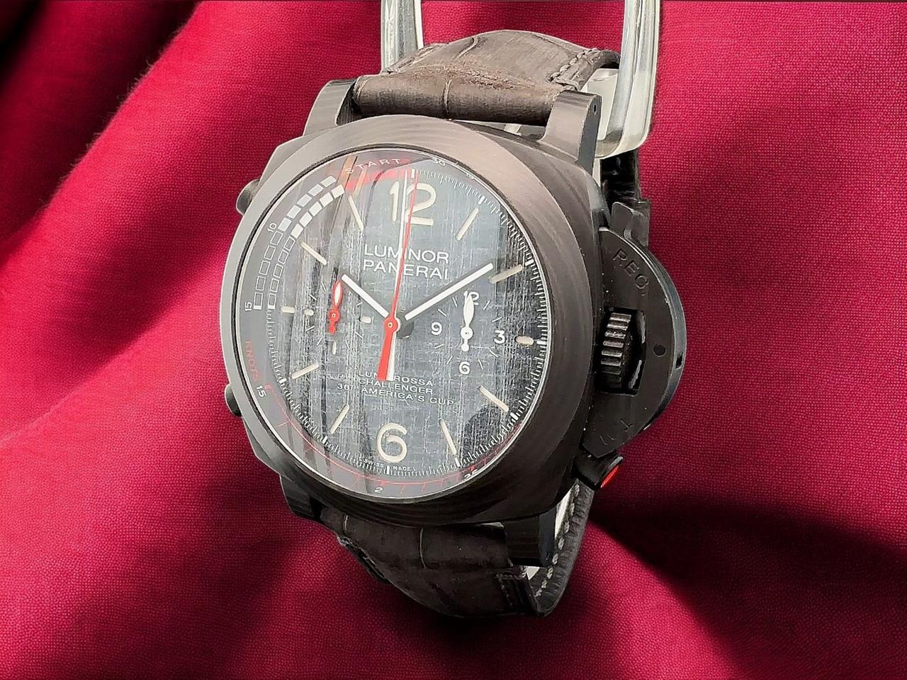 Panerai Luminor Luna Rossa 1950 47 Regatta Carbotech / Luna Rossa PAM01038 Ref. PAM 01038 - view 2