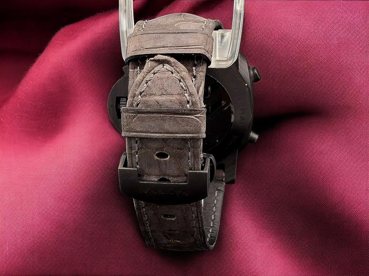 Panerai Luminor Luna Rossa 1950 47 Regatta Carbotech / Luna Rossa PAM01038 Ref. PAM 01038 - view 9