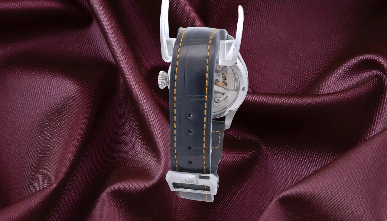 IWC Big Pilot Pilot's Perpetual Calendar Limited 250 Pcs. - IW502618 - view 3
