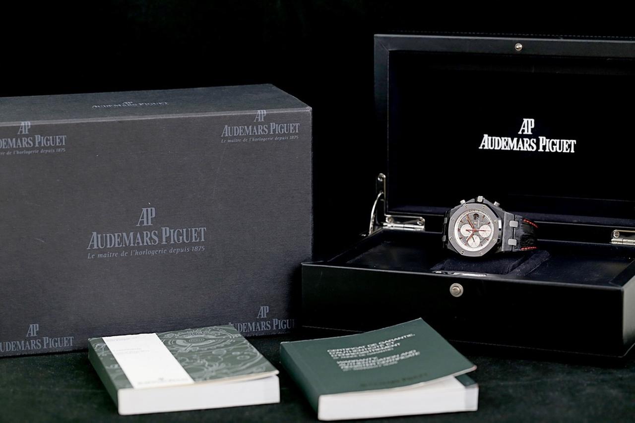 Audemars Piguet Royal Oak Offshore 26202 Jarno Trulli 42mm 26202AU.OO.D002CA.01 Full Set Limited edition of 500 - view 15