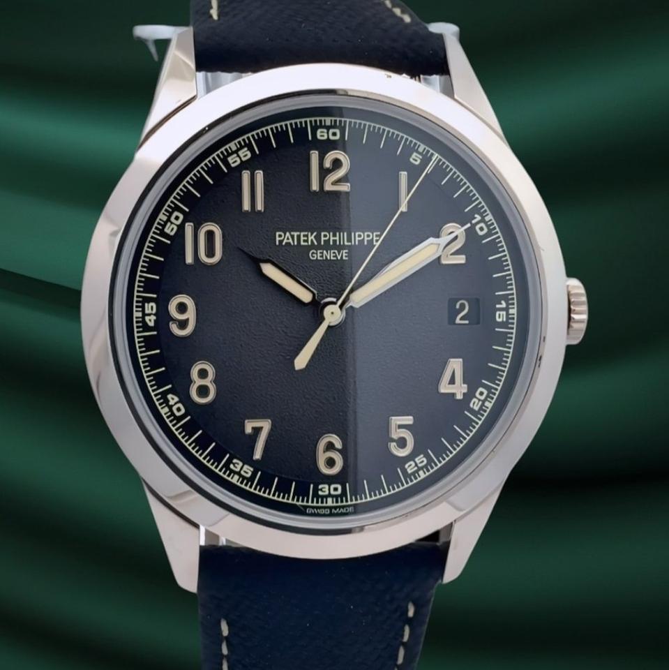 Patek Philippe Calatrava 5226G-001 Calatrava White Gold / Charcoal 40mm full set - view 15