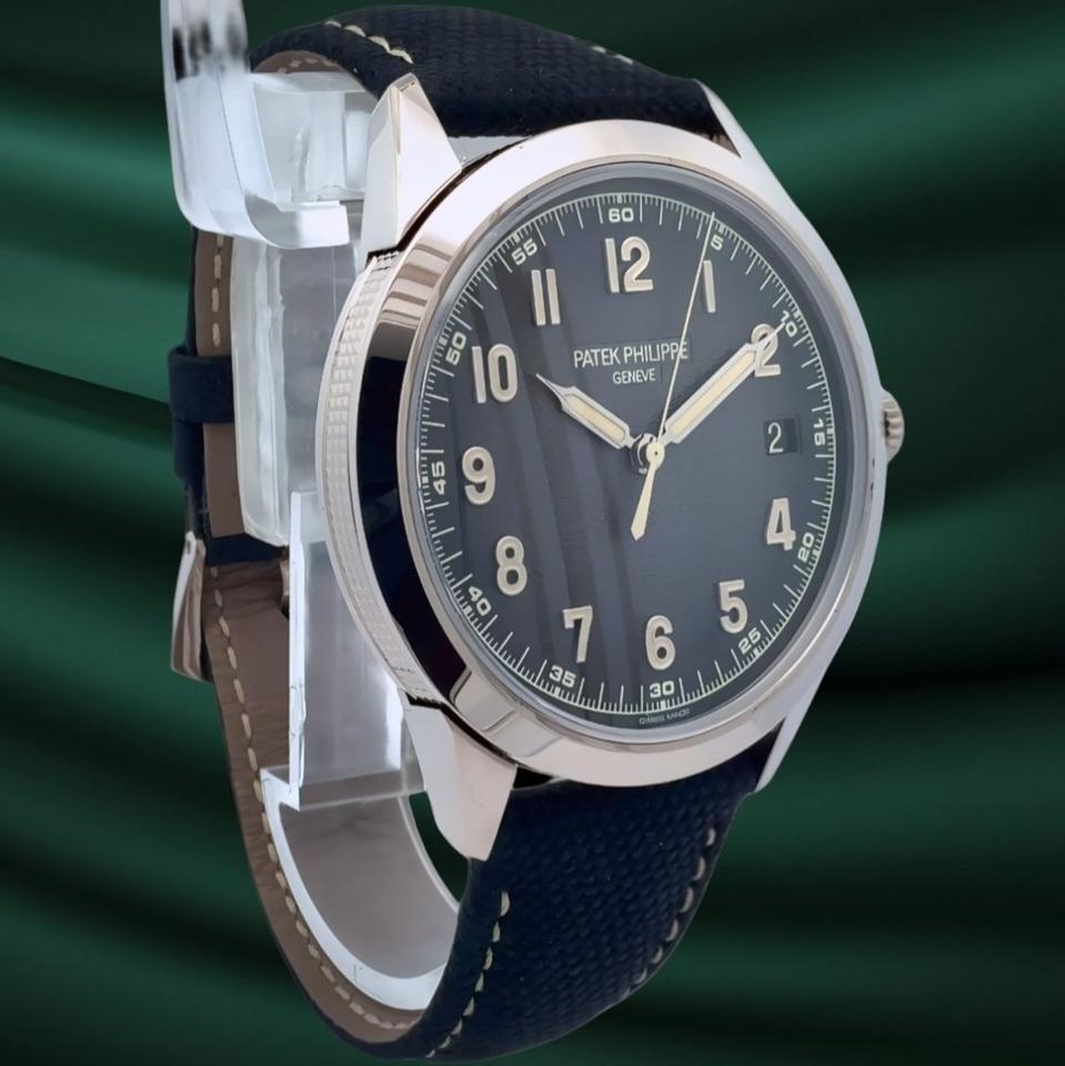 Patek Philippe Calatrava 5226G-001 Calatrava White Gold / Charcoal 40mm full set - view 14