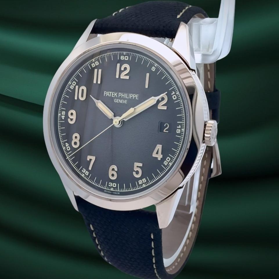 Patek Philippe Calatrava 5226G-001 Calatrava White Gold / Charcoal 40mm full set - view 2