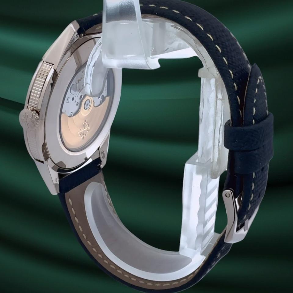 Patek Philippe Calatrava 5226G-001 Calatrava White Gold / Charcoal 40mm full set - view 5