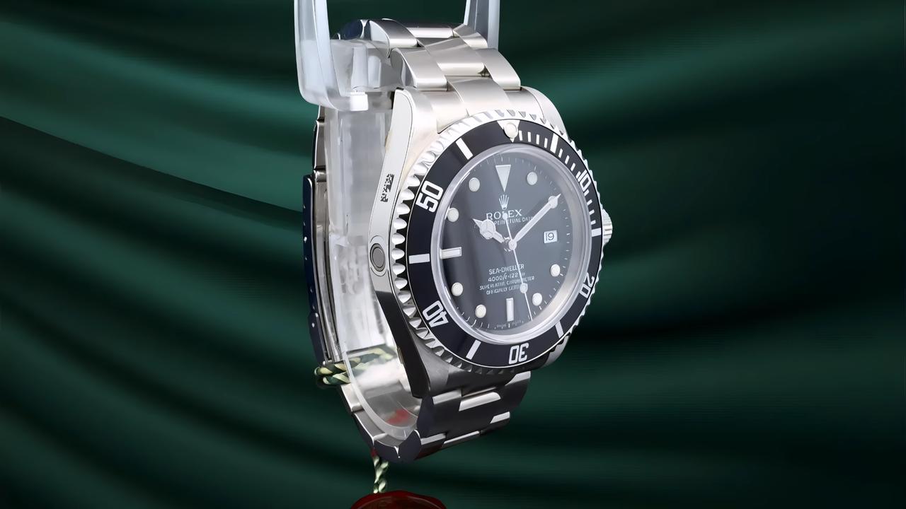 Rolex Sea-Dweller 4000 16600 SuperLuminova M SERIAL MK4 NEW OLD STOCK FULL SET - view 15