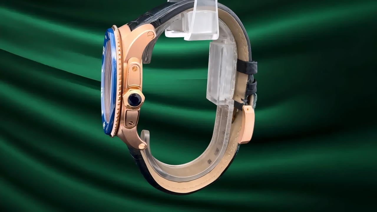 Cartier Calibre de Cartier Diver Pink Gold / Blue dial 42mm WGCA0009 Full Set - view 4