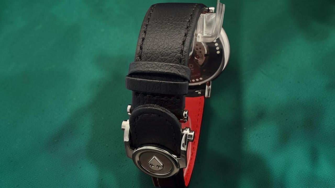M.A.D. Editions Dial MB&f M.A.D. Edition 2 Eric Giroud R&B Ref. M.A.D.2 - view 9