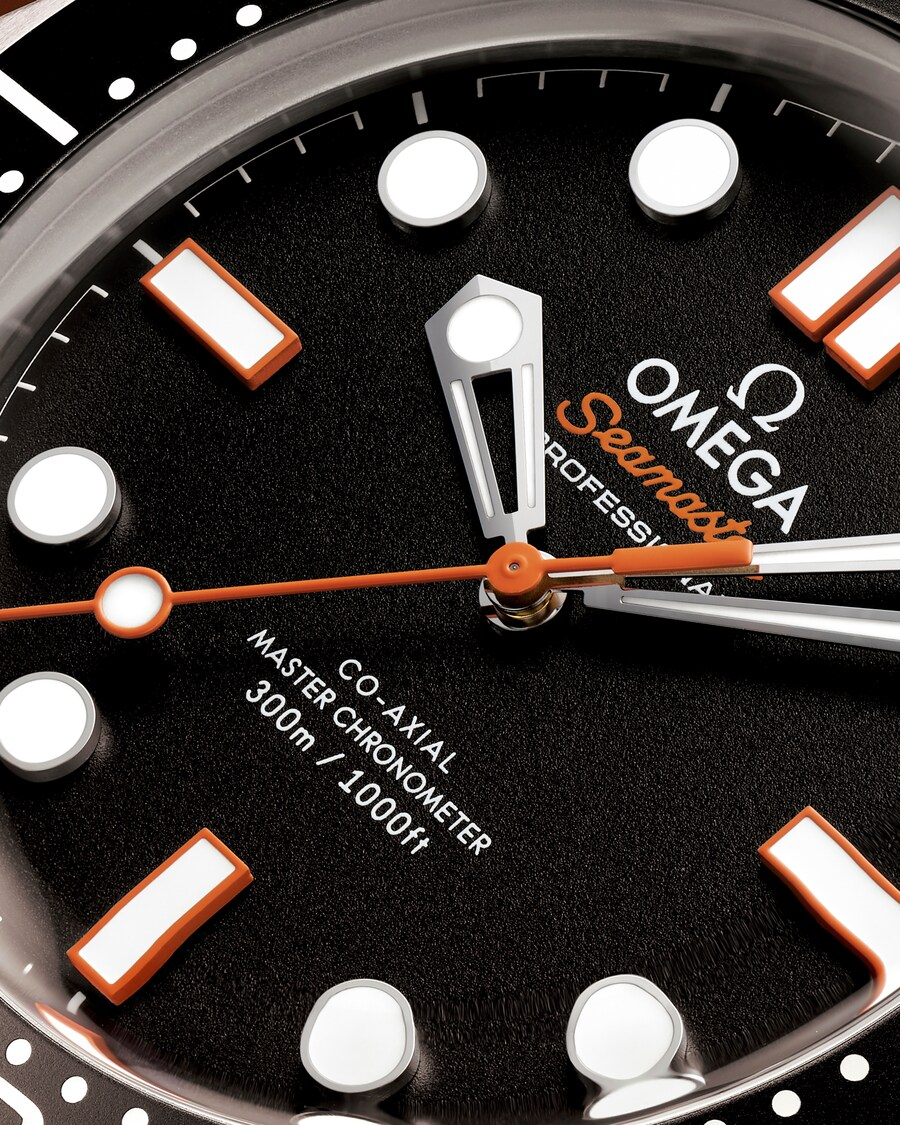 OMEGA Diver 300M 210.30.42.20.01.018 - Image 4